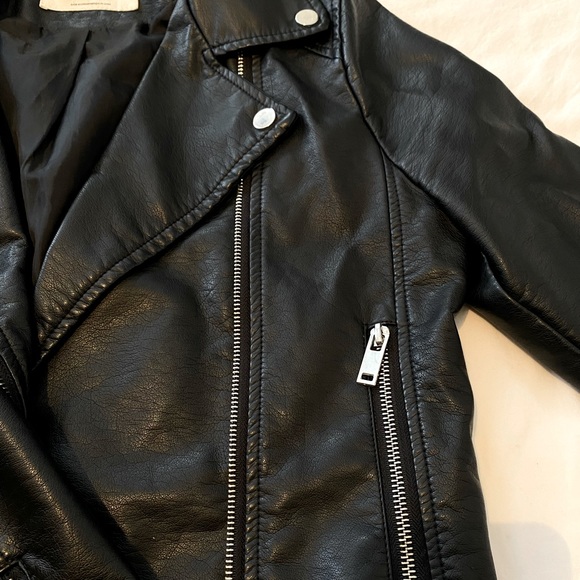Cropped Leather Jacket - Picture 2 of 3